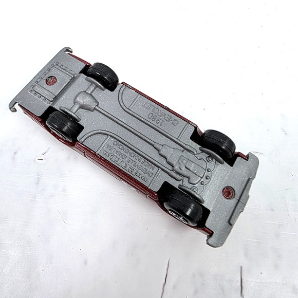 Vtg Ertl The Cannonball Run 1981 Chevrolet Hawaiian Tropic Stock Car OPEN BOX - Picture 6 of 9